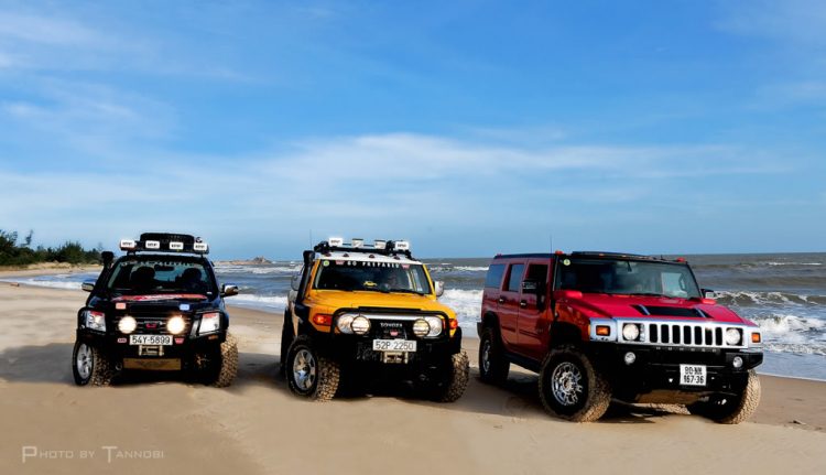 Offroad bằng Hummer