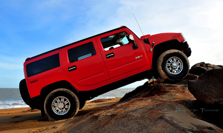 Offroad bằng Hummer