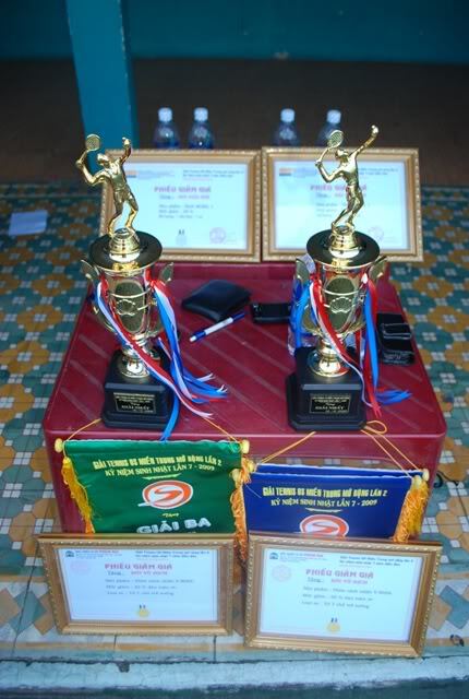 Giải tennis OS miền Trung mở rộng lần 2 chào mừng sinh nhật OS lần thứ 7 - 12/12/2009 Giải tennis OS miền Trung mở rộng lần 2 chào mừng sinh nhật OS lần thứ 7 - 12/12/2009