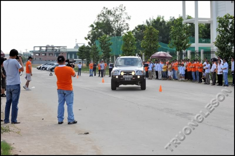 Chúc mừng Xóm Nhà Lá đạt giải nhì chung cuộc