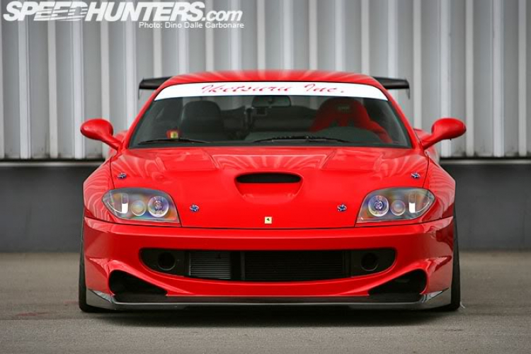 Ferrari 550 Maranello của Garage Saurus bên Nhật