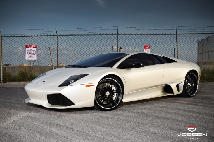 Lamborghini LP640