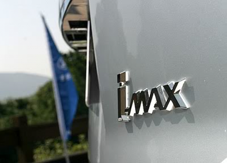 Ford Imax mới ?