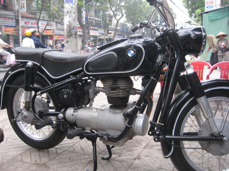 Em Mới Tập Chơi Xe Mong Mấy Anh Chỉ Bảo BMW r50