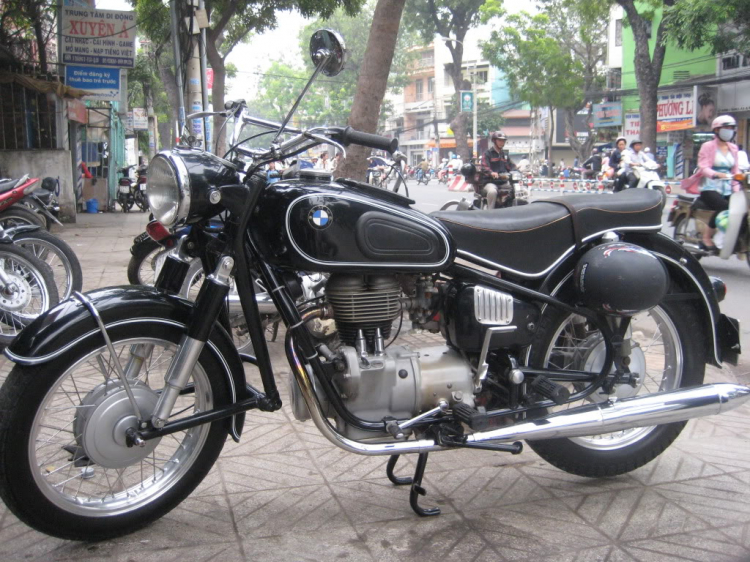 Em Mới Tập Chơi Xe Mong Mấy Anh Chỉ Bảo BMW r50