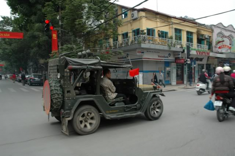 7-11-2009 những thành viên đầu tiên của jeep club HN!