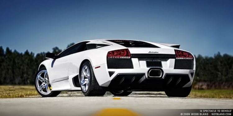 Lamborghini Murcielago LP640 màu trắng