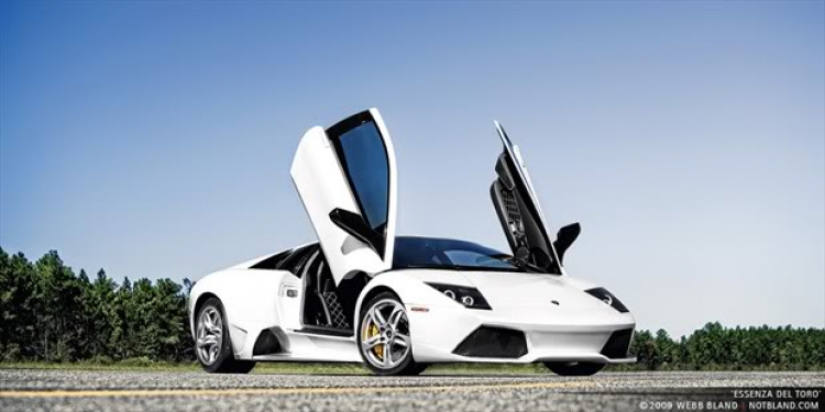 Lamborghini Murcielago LP640 màu trắng