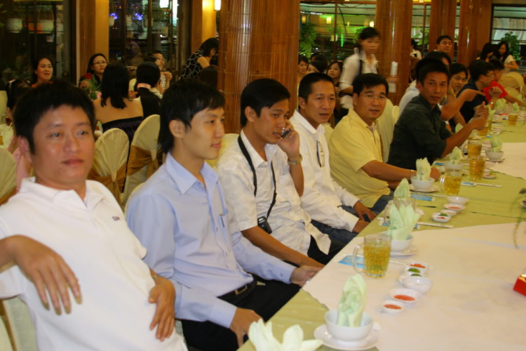 Thớt hình ảnh và phim Tiệc tân niên 2010 và mừng thành viên mới Thớt hình ảnh và phim Tiệc tân niên 2010 và mừng thành viên mới