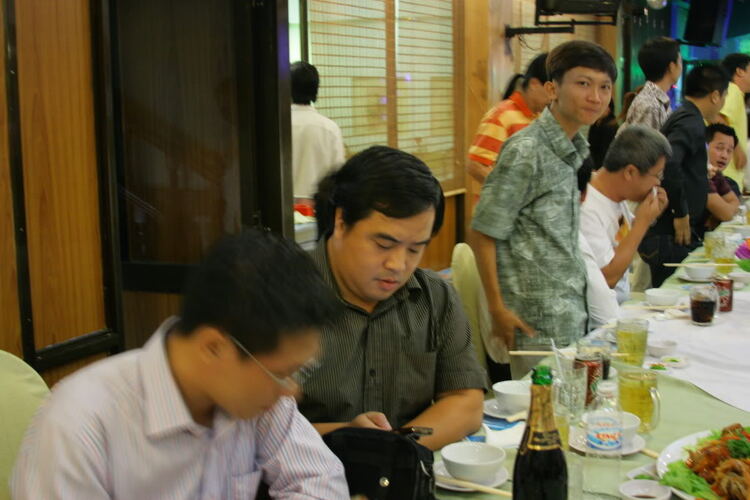 Thớt hình ảnh và phim Tiệc tân niên 2010 và mừng thành viên mới Thớt hình ảnh và phim Tiệc tân niên 2010 và mừng thành viên mới