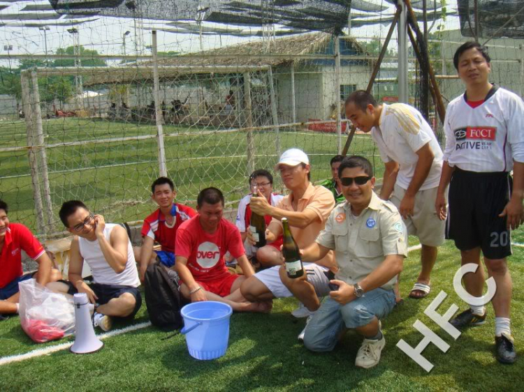 HFC Fotbal Indoor: Giải Tứ hùng ác liệt & gây cấn sáng Thứ 7 (30/01/10) :)