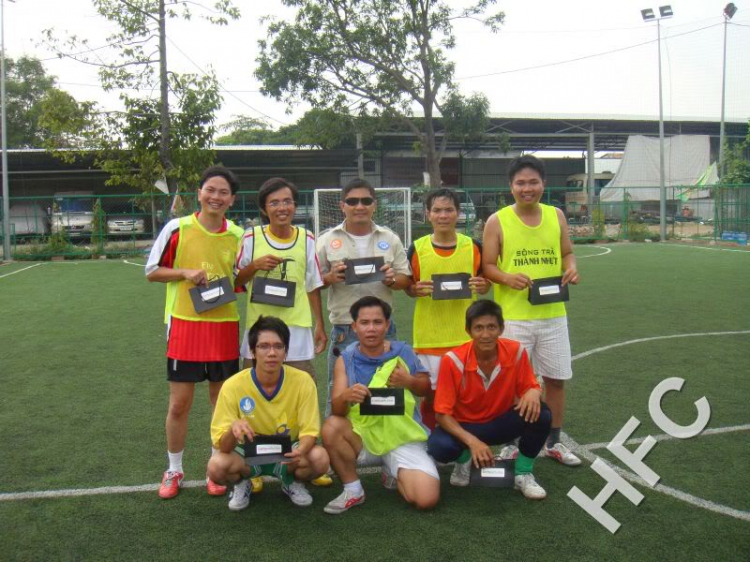 HFC Fotbal Indoor: Giải Tứ hùng ác liệt & gây cấn sáng Thứ 7 (30/01/10) :)