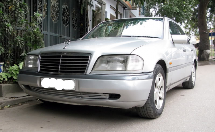 Em muốn bán em Mercedes C180 này: