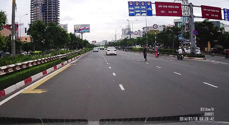 Bắt vượt tốc độ trên cầu vượt Hàng Xanh và Cầu SG