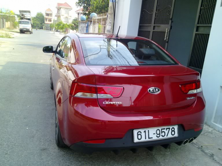 Em đang tính mua một em Toy màu đỏ! Em đang tính mua một em Toy màu đỏ!
