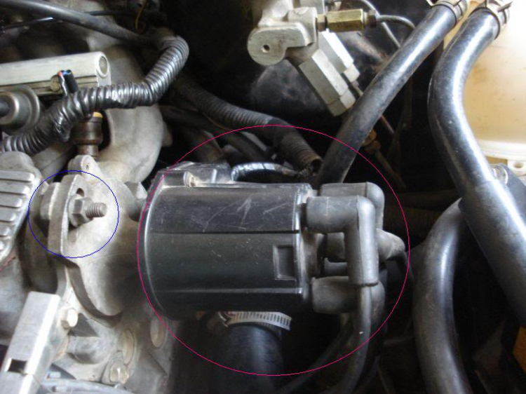 Nhờ Bac Thiết khám hộ em con xe VIOS 2005 với. Nhờ Bac Thiết khám hộ em con xe VIOS 2005 với.