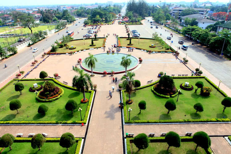 Ký sự hành trình OS 3 miền tại Pakse, Lào nhân dịp 30/4 năm 2010