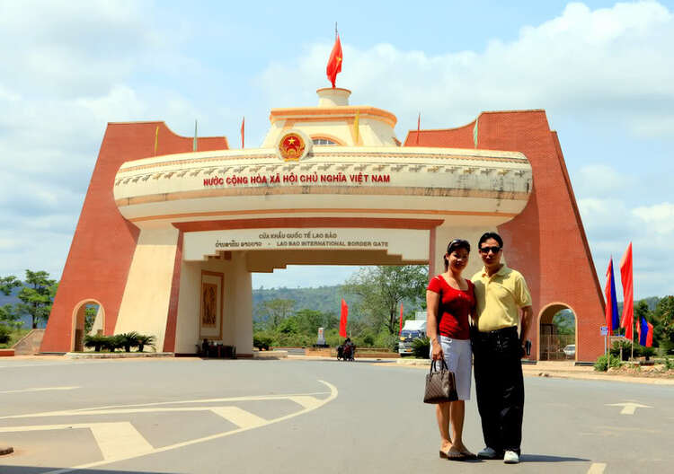 Ký sự hành trình OS 3 miền tại Pakse, Lào nhân dịp 30/4 năm 2010