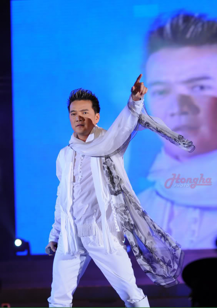 Tập tành chụp sân khấu