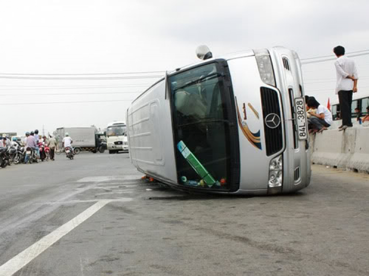 TỐC ĐỘ TRÊN ĐƯỜNG CAO TỐC TRUNG LƯƠNG = 100KM/H