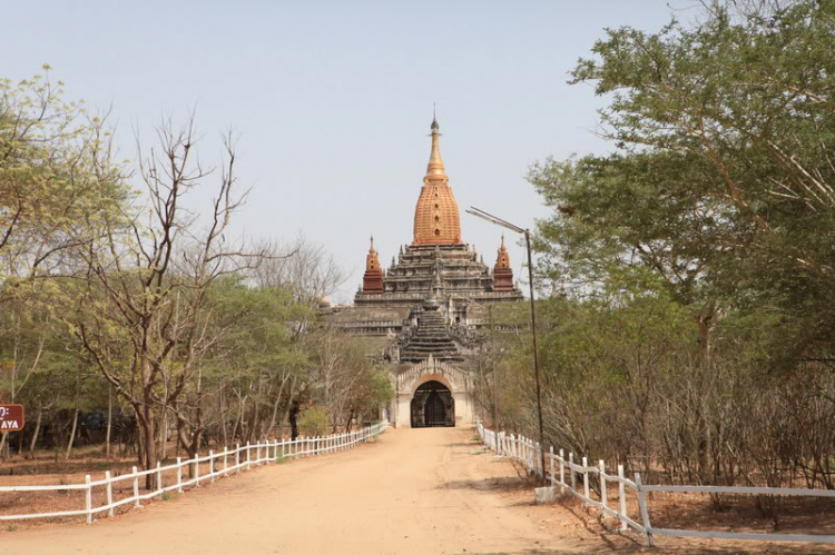 Đôi mắt người Myanmar - Đã có Video Clips...