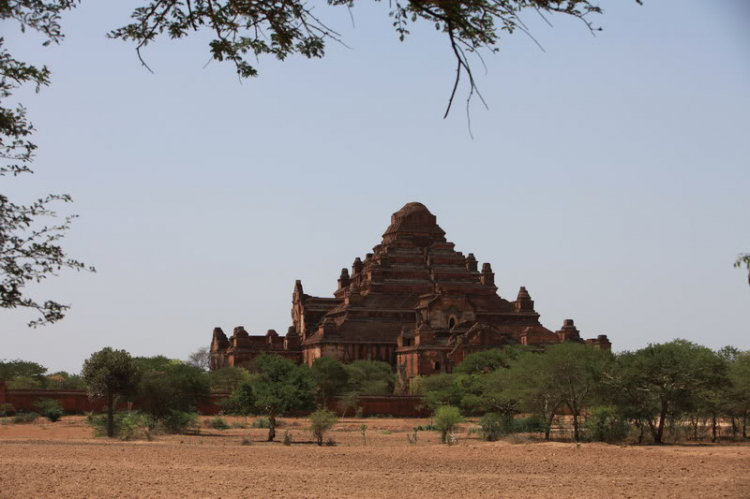 Đôi mắt người Myanmar - Đã có Video Clips...