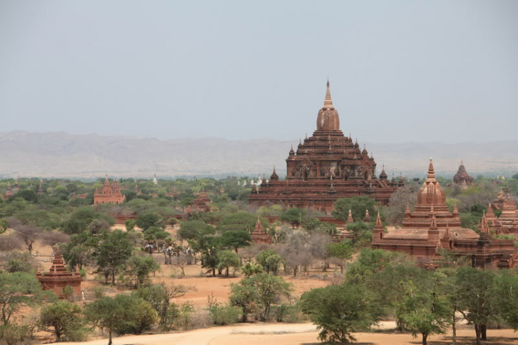 Đôi mắt người Myanmar - Đã có Video Clips...