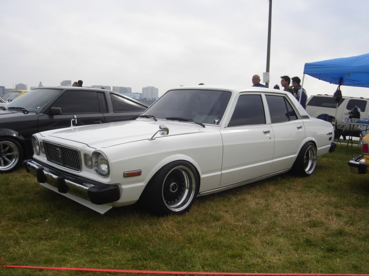 Nhờ tư vấn giá xe volga gaz 24 Nhờ tư vấn giá xe volga gaz 24