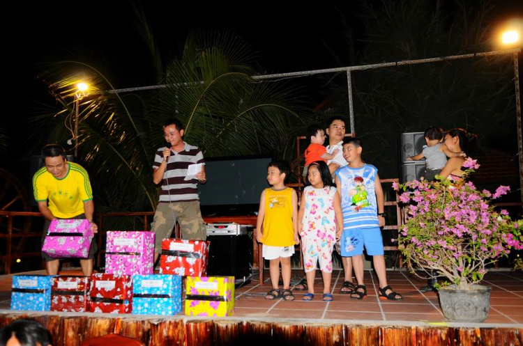 Hình off line GMFC & Friend nhân dịp Tết thiếu nhi............ Hình off line GMFC & Friend nhân dịp Tết thiếu nhi............