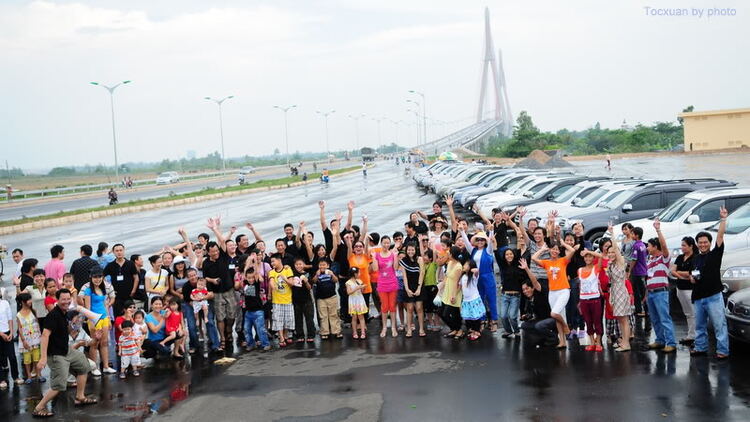 Giải thưởng của CT "Miền đất tây đô" và "rửa" thành viên mới SFC Giải thưởng của CT "Miền đất tây đô" và "rửa" thành viên mới SFC