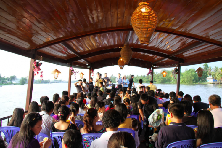 Những hình ảnh và khoảnh khắc đáng nhớ của SFC về Miền Đất Tây Đô. Những hình ảnh và khoảnh khắc đáng nhớ của SFC về Miền Đất Tây Đô.