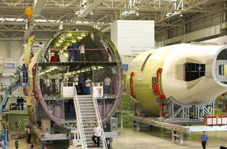 Chim sắt khổng lồ A380 ra nhập Lufthansa Chim sắt khổng lồ A380 ra nhập Lufthansa