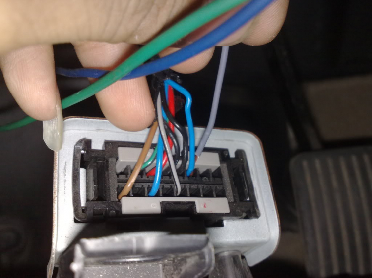 Nghiên cứu tự động lock cửa cho Kia Morning và Caren, Getz, Yaris.... Nghiên cứu tự động lock cửa cho Kia Morning và Caren, Getz, Yaris....