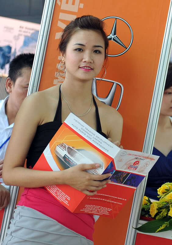 Xe ít người đẹp nhiều tại Auto Expo