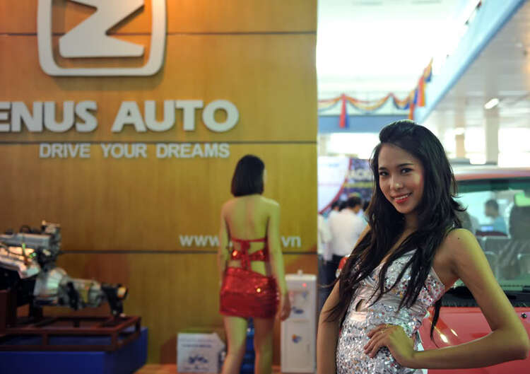 Xe ít người đẹp nhiều tại Auto Expo