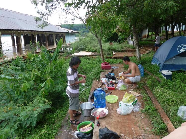 OSFC Chuyến Dã Ngoại "Ăn Bờ - Ngủ Bụi" 100% - KDL Suối Lam, Bình Phước