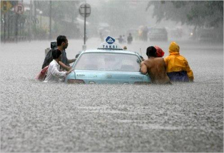 Cập nhật-Singapore flooded on Wed Morning-Nguyên nhân gây ngập