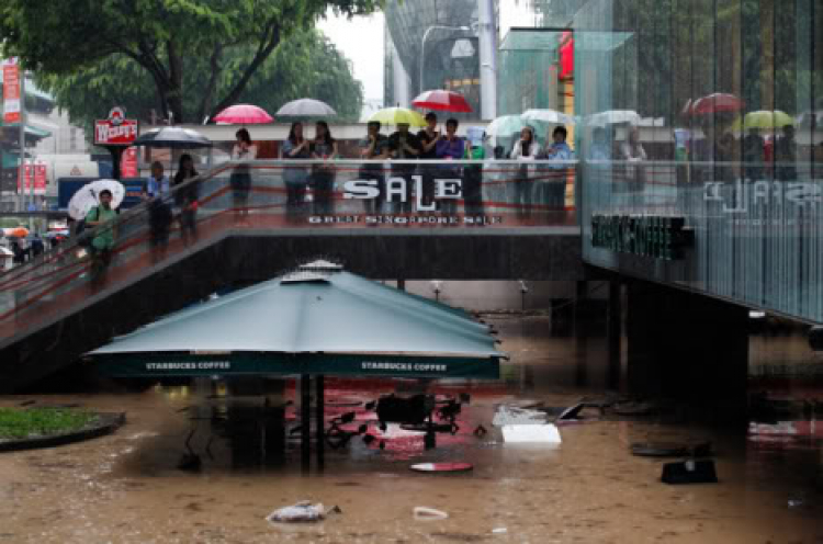 Cập nhật-Singapore flooded on Wed Morning-Nguyên nhân gây ngập