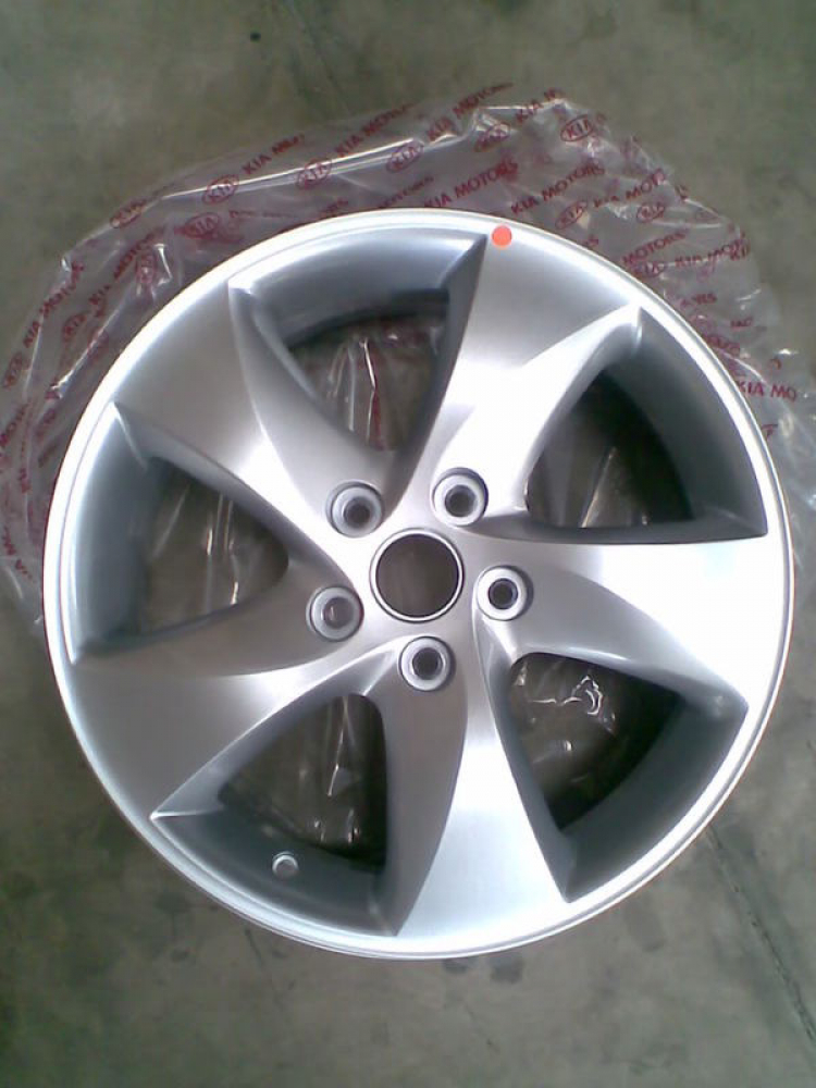 Mua vỏ Michelin R16 xe KIA Carens nhập Mua vỏ Michelin R16 xe KIA Carens nhập