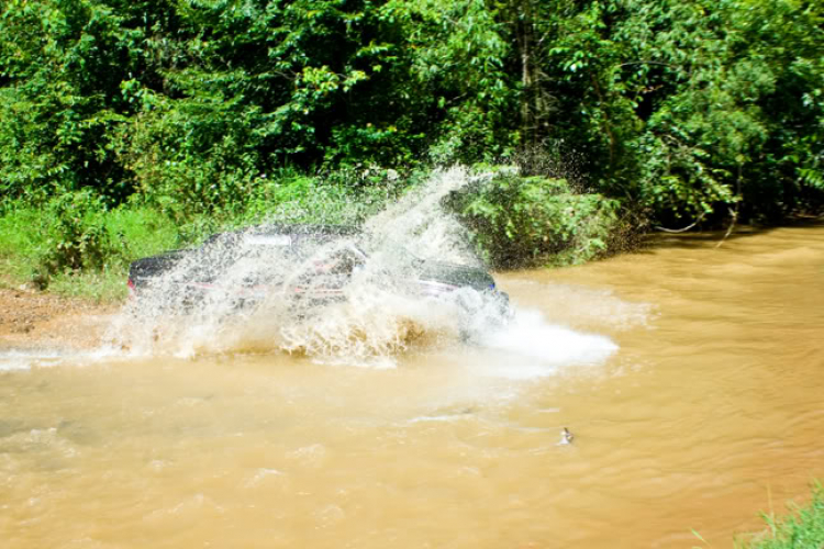 Ảnh hành trình off-road đầu mùa mưa 2010 tại thành phố Đà Lạt ngàn hoa!