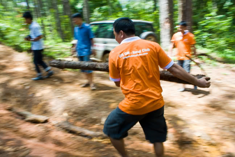 Ảnh hành trình off-road đầu mùa mưa 2010 tại thành phố Đà Lạt ngàn hoa!