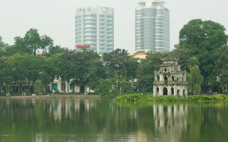 Hà Nội .......(trước)........... mùa thu