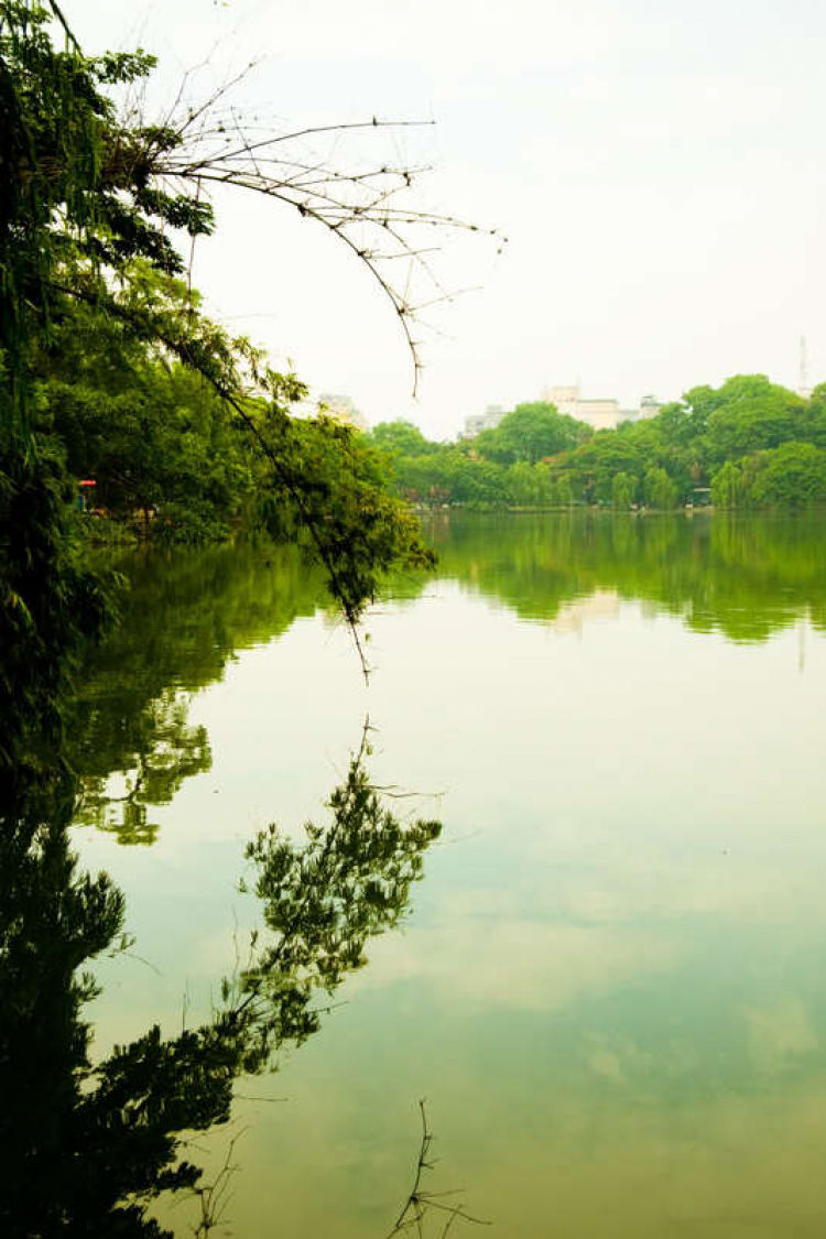 Hà Nội .......(trước)........... mùa thu