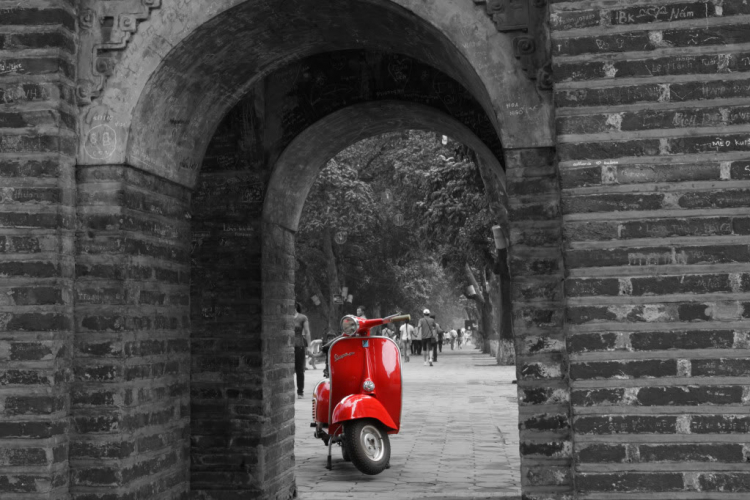 Hà Nội .......(trước)........... mùa thu
