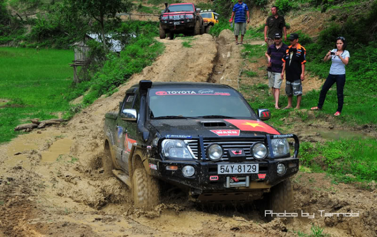 Hilux from BBC Top Gear Vs Husky :)