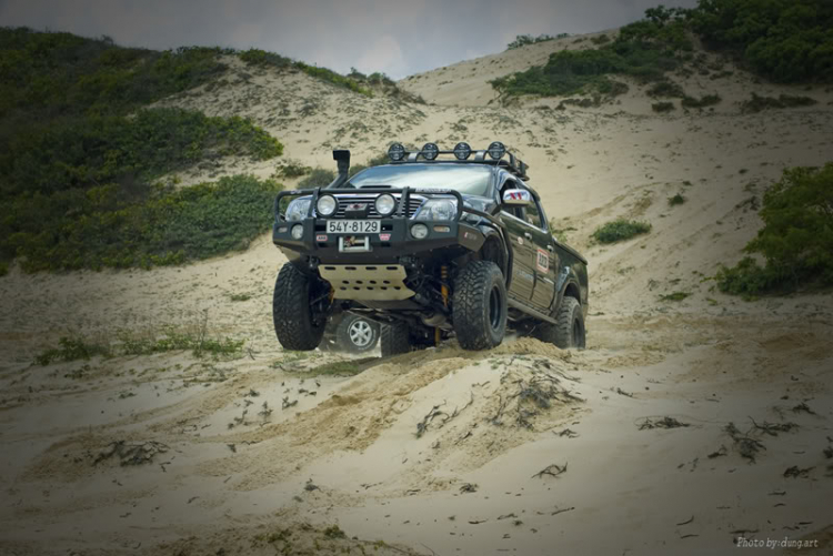 Hilux from BBC Top Gear Vs Husky :)