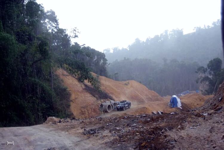 Off-Road đêm dưới lòng hồ thủy điện Đắc Nông!