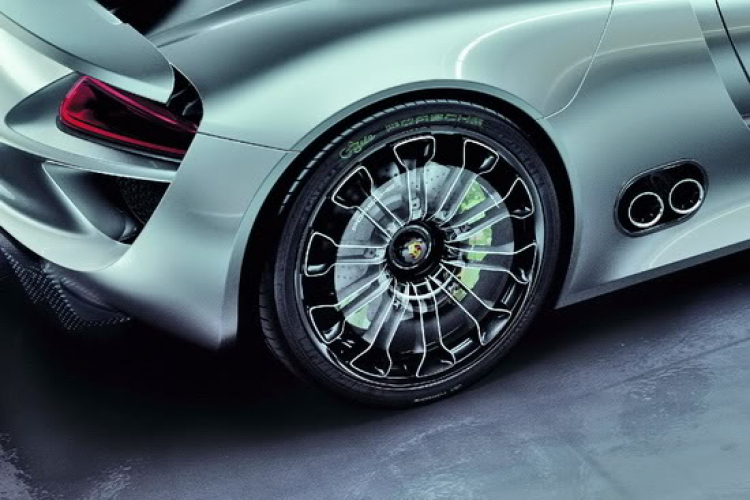 Porsche 918 Spyder - kẻ kế nhiệm Carrera GT