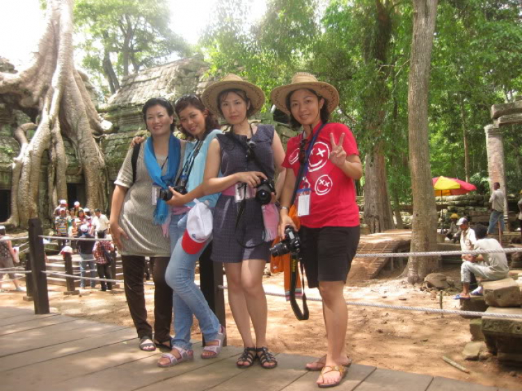 CÙNG ĐĂNG KÝ ĐI THĂM VƯƠNG QUỐC CAMPUCHIA  VÀO THÁNG 7( Hình trang 8 )