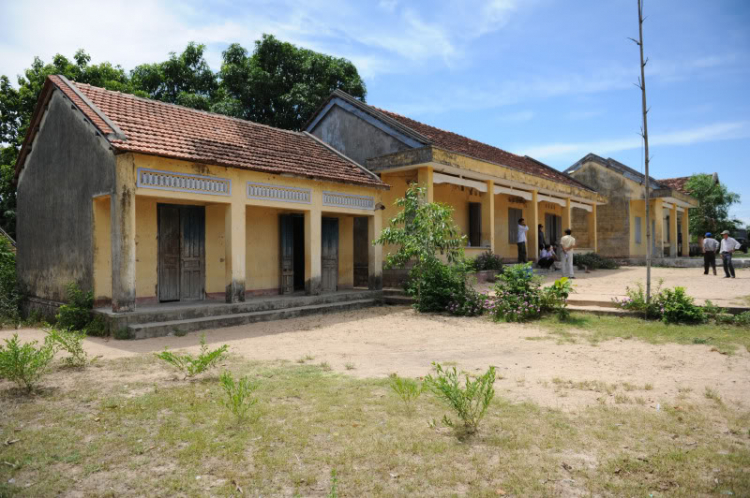 Ảnh khởi công xây dựng lớp học tình thương cho đàn em thân yêu tại Phú Yên! Ảnh khởi công xây dựng lớp học tình thương cho đàn em thân yêu tại Phú Yên!